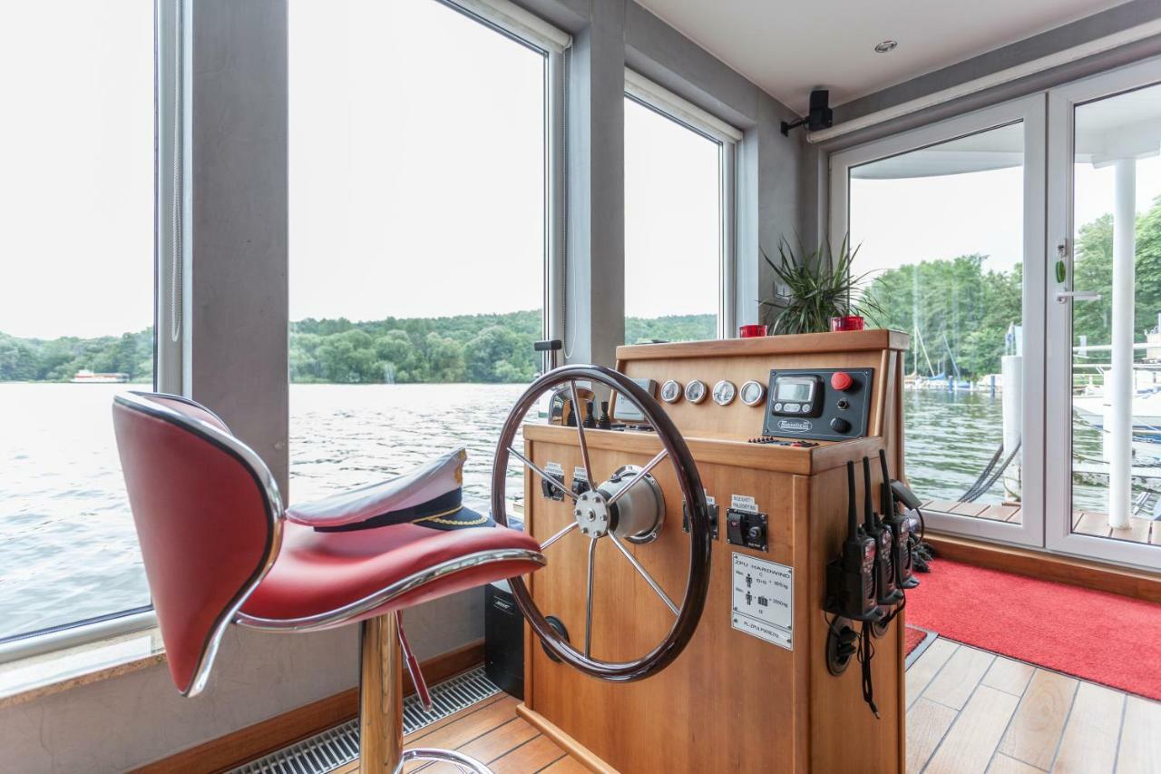 Hausboot Deluxe Hotel Berlin Exterior foto